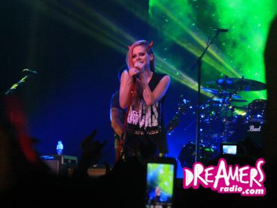 Konser Sarat Rock N' Roll dari Avril Lavigne di Jakarta!